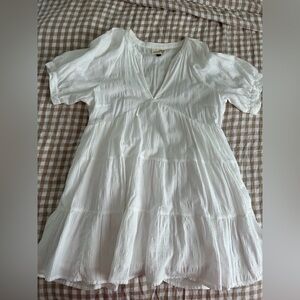 Universal Thread Cream V-Neck Blouse